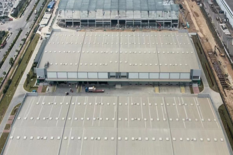 8上(shang)海長城(cheng)建設集(ji)團-總部(bu)基地項(xiang)目